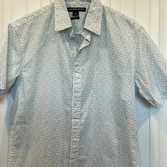 Michael Kors Men’s slim fit button down - Picture 2 of 7